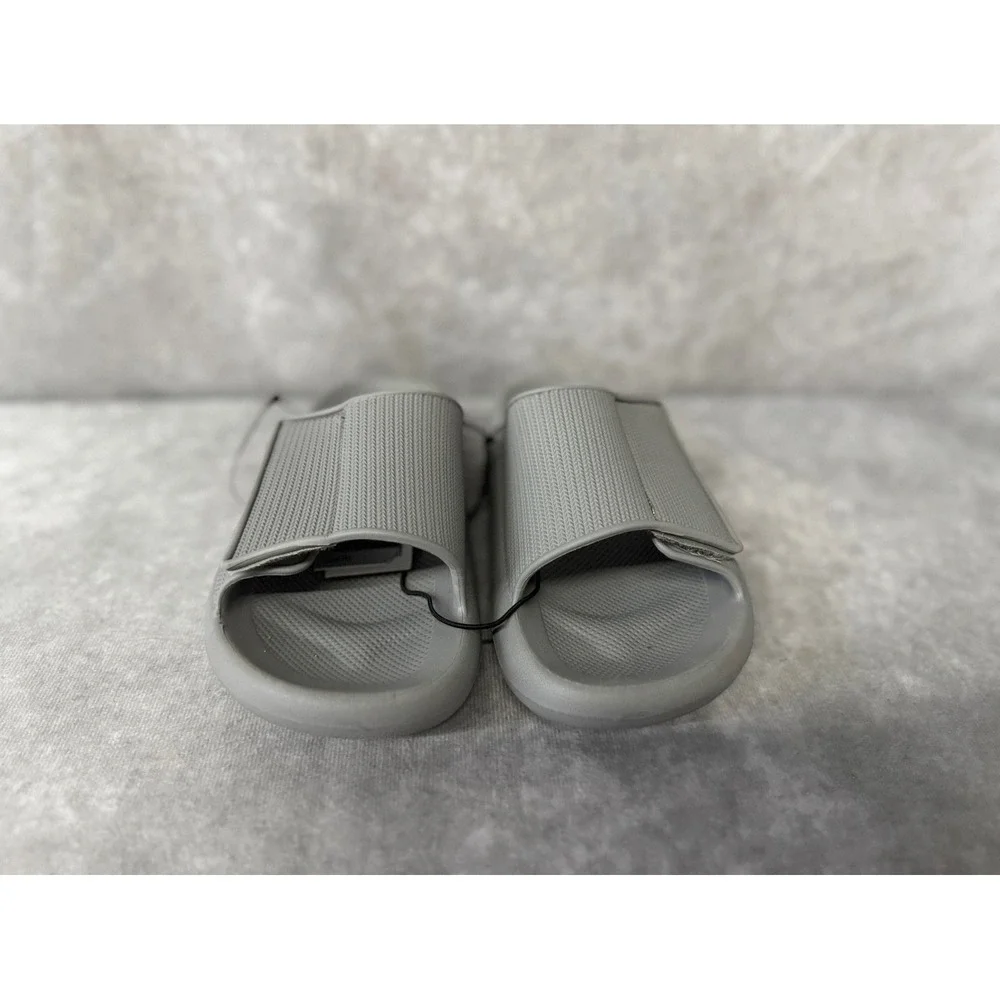 DSG Slides Kids Size 1Y‎ Gray Sandals
